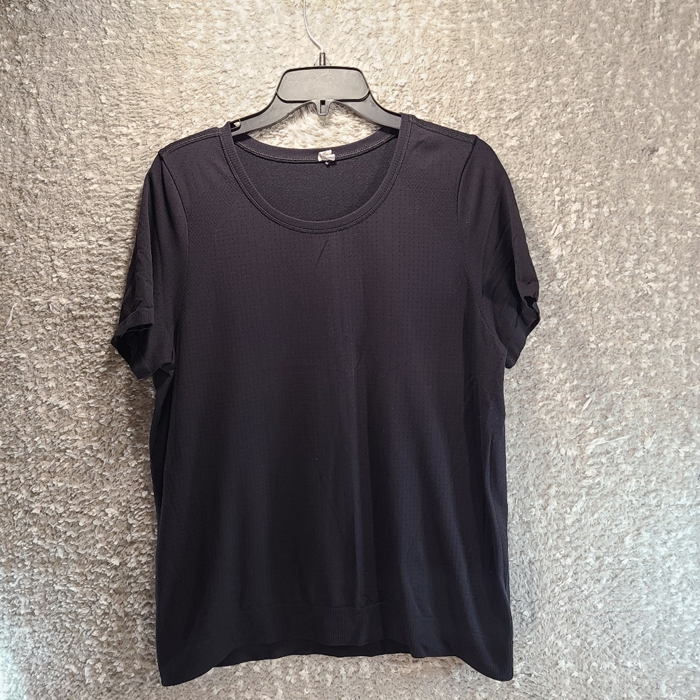 Athleta Womens Top Short Sleeve T-Shirt Lightweight‎ Black Nylon Punctured